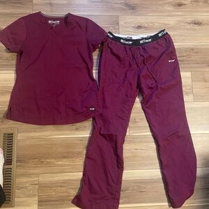 Grey's Anatomy by Barco Burgundy Scrub Set